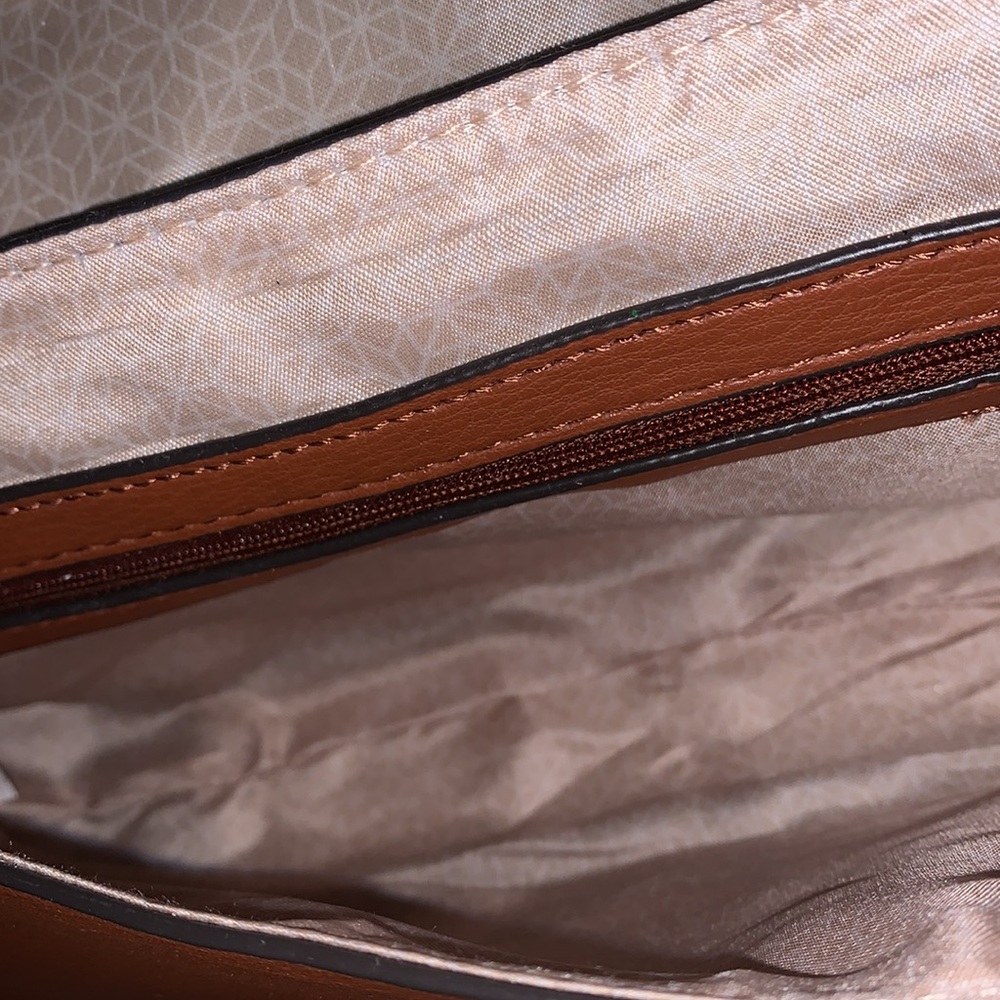 Time & Tru Shoulder Mia Bag - Picture 8 of 8